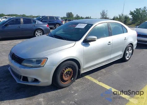 2013 Volkswagen Jetta 2.0L Tdi z USA, uszkodzony, nr VIN 3VWLL7AJ0DM385077